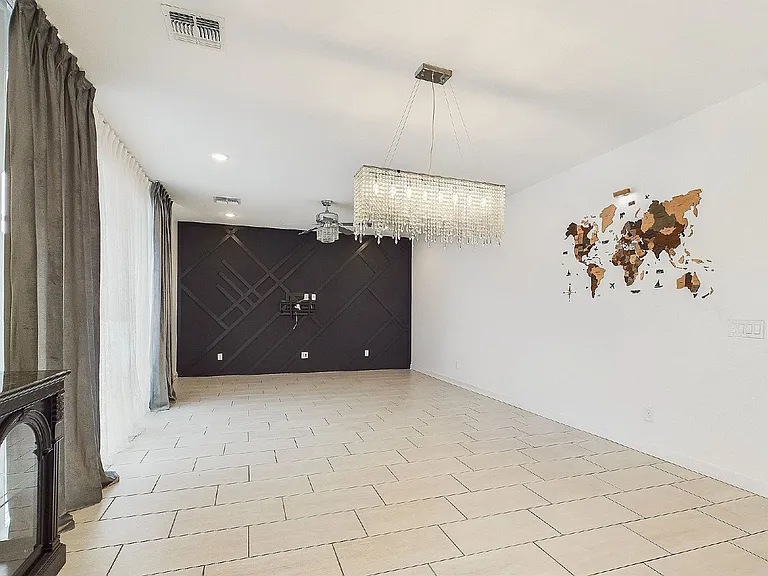 1133 N Jay Pl — Photo 11