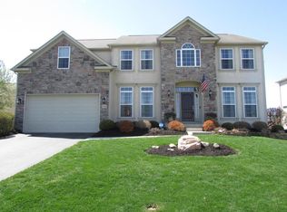 2210 Alum Crossing Dr, Lewis Center, OH 43035