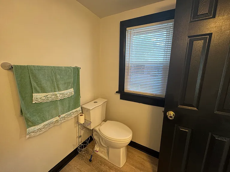 1st floor large bathroom