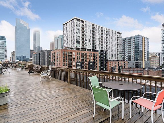 4th image of 601 S 9th St APT 3
