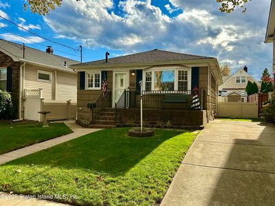 32 Sterling Ave, Staten Island, NY, 10306