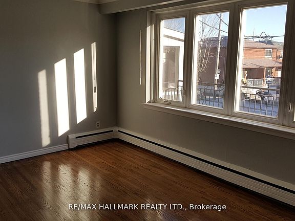 2nd image of 1268 Davenport Rd