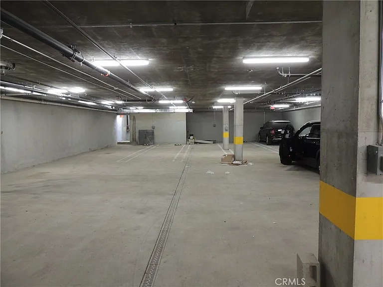 22735 Del Valle St #1 — Photo 4