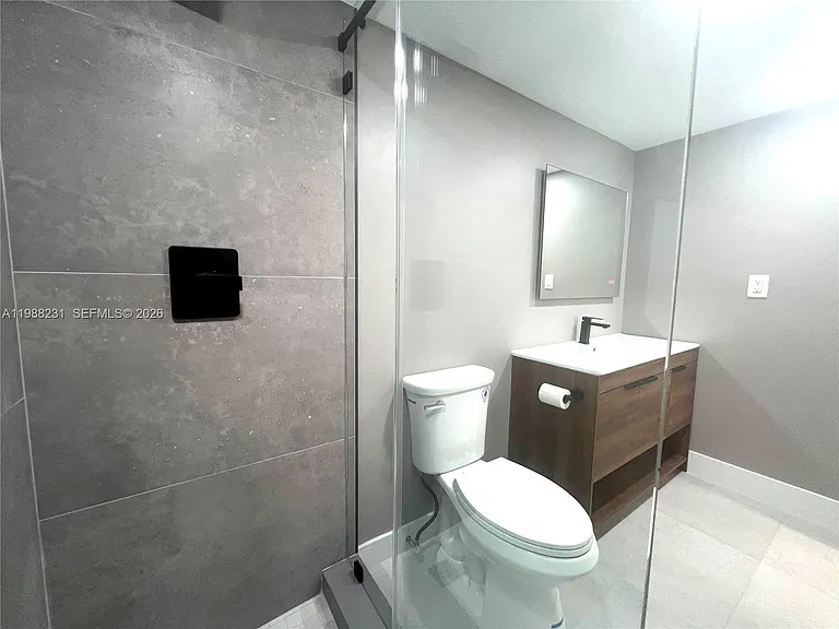 2401 Collins Ave #803 — Photo 16