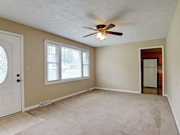 2nd image of 18 Hillsboro Rd
