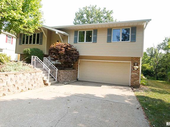 2nd image of 1601 88th Ave W