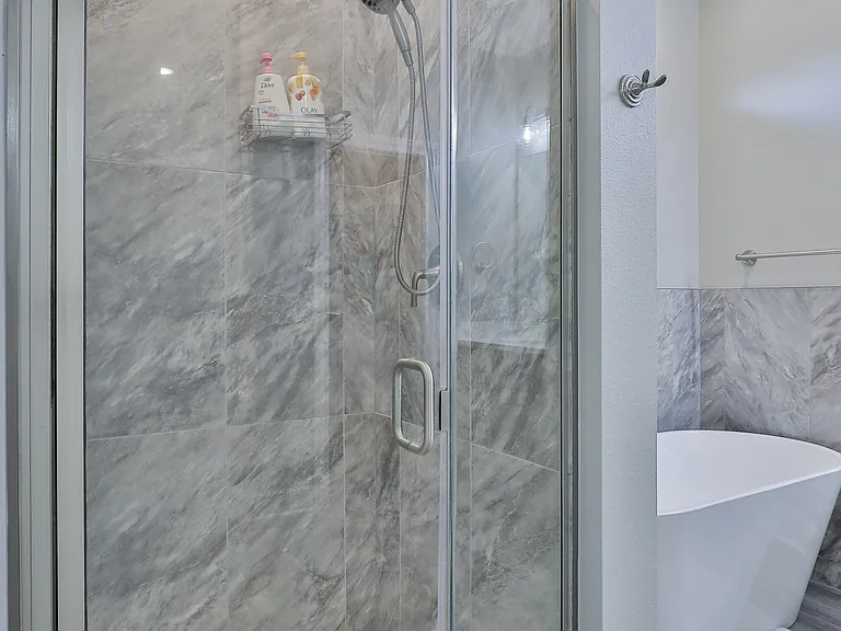 5433 Fallbrook Dr — Photo 18
