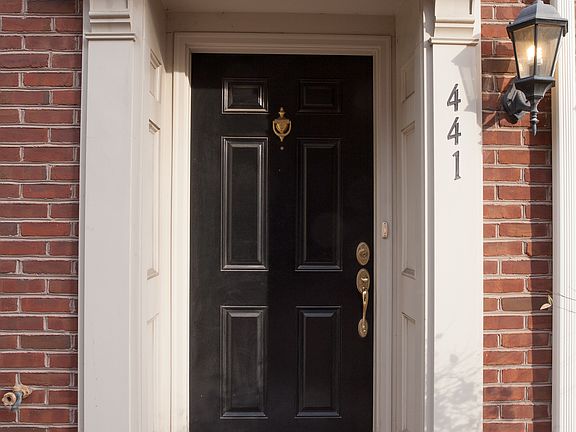 2nd image of 441 N George Mason Dr