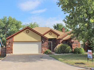 3045 NE Stratford Cir, Lawton, OK 73507