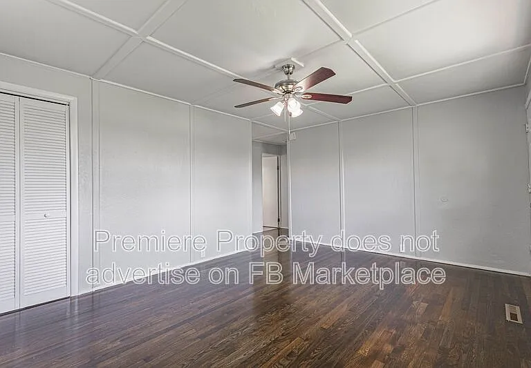 4412 N Virginia Ave — Photo 3