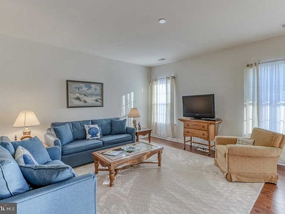 3rd image of 34422 E Haven Wood Dr