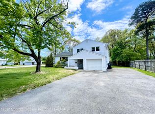 390 Wells Ave, Oakhurst, NJ 07755