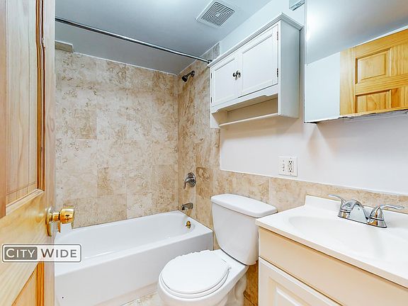 5th image of 101 Clinton St APT 10