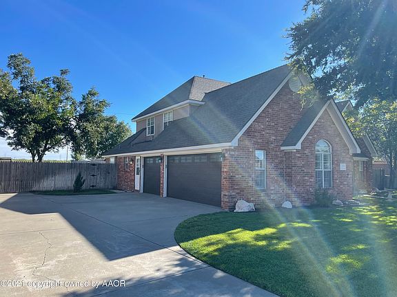 4th image of 209 Loma Linda Ln