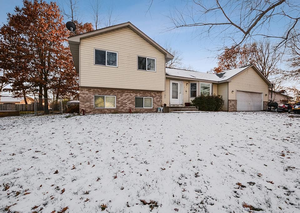 1st image of 2814 232nd Ln NW