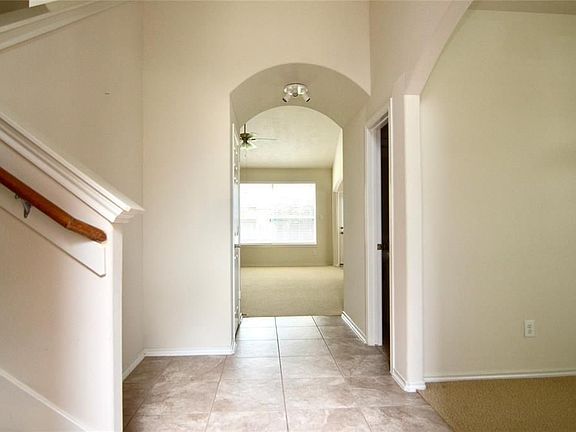 3rd image of 6114 Summerfield Glade Ln