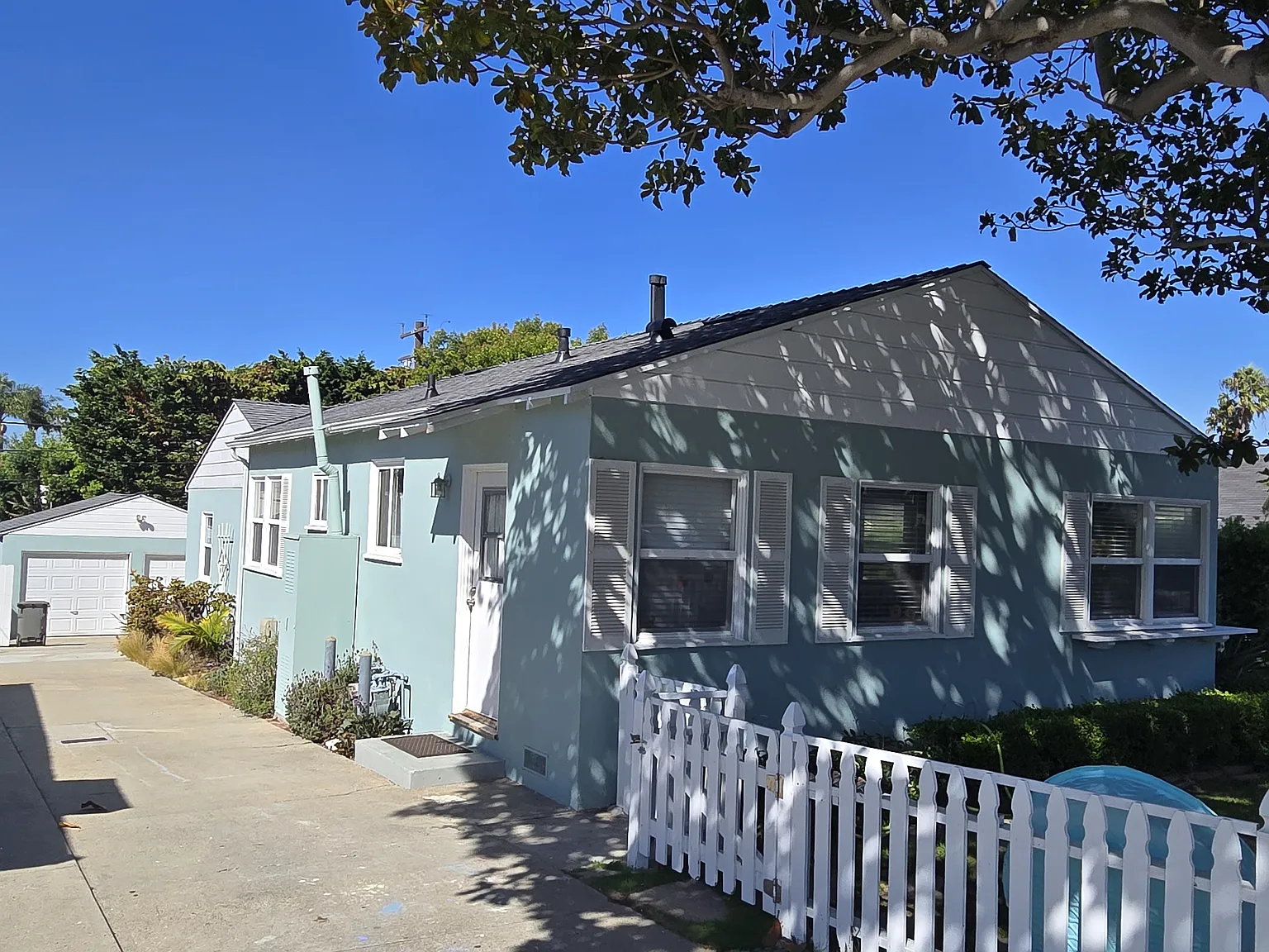 2 bed, 850 sqft, $3,500 — Photo 2