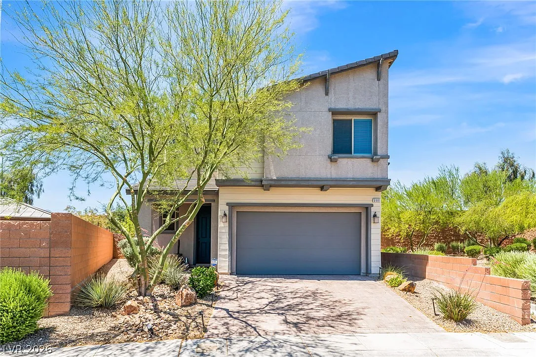 3 bed, 2.5 bath, 2071 sqft, $2,780 — Photo 1