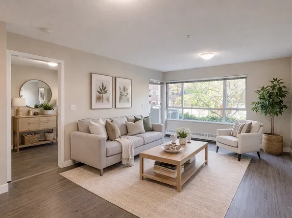 2425 W 4th Ave #B/e, Vancouver, BC V6K 1P4