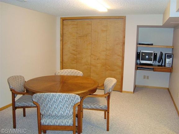 2nd image of 5124 Shady Creek Dr
