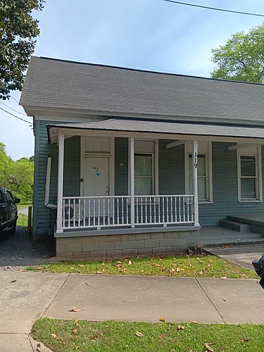 119 E Main St SW #C Photo 1