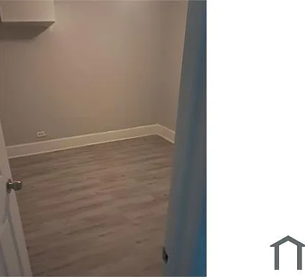 3 bed, 936 sqft, $2,200 — Photo 2