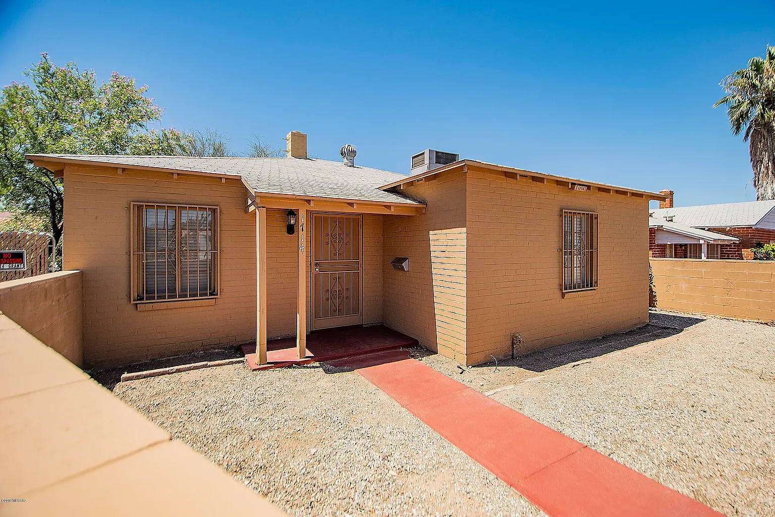 3 bed, 1211 sqft, $1,895 — Photo 1