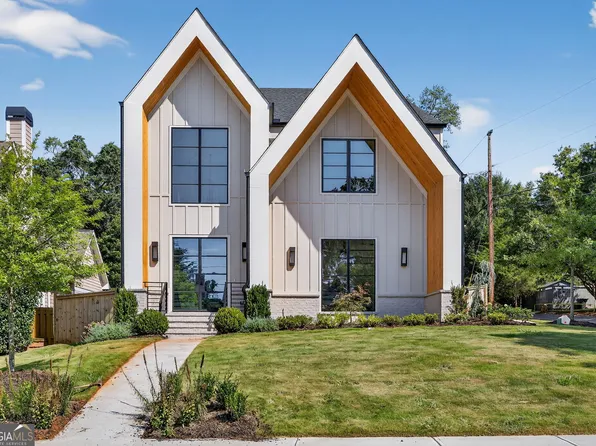 504 Barrington Dr, Roswell, GA 30075