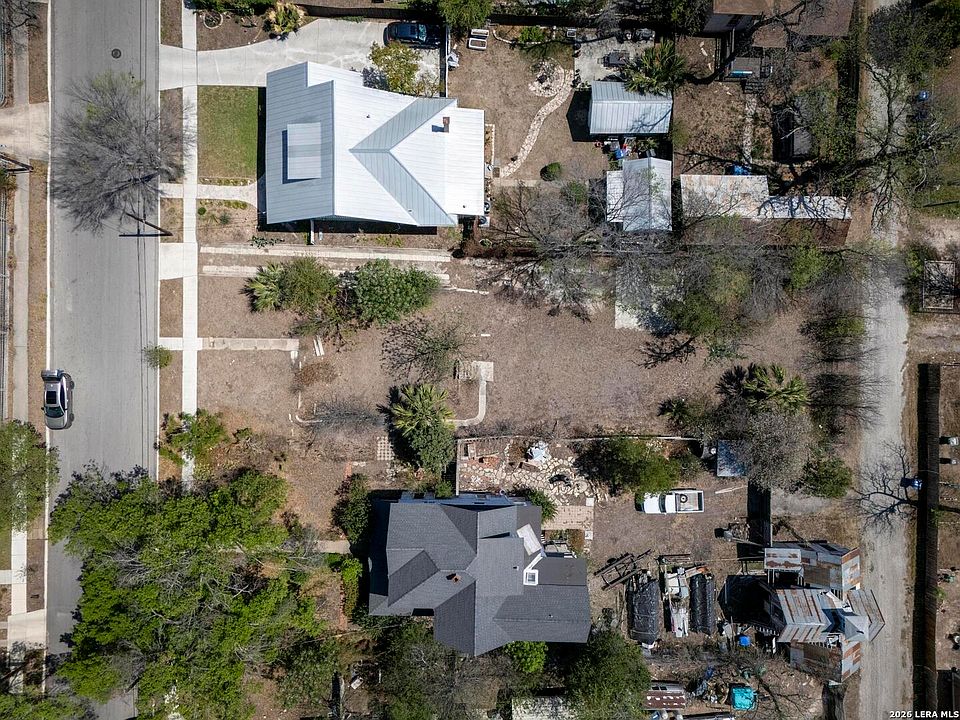 1st image of 810 Mason LOT W