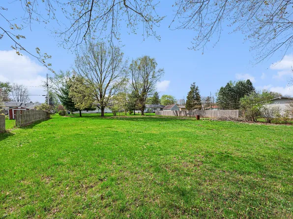E Tremblay Dr, Vicksburg, MI 49097