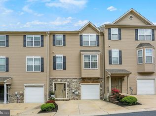 7 Indiana Cir, Lemoyne, PA 17043