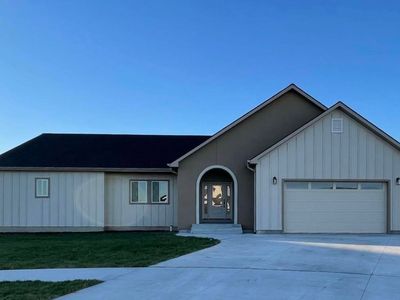 604 Brooking Cir, Hastings, NE, 68901