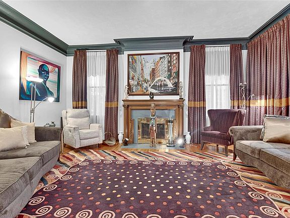 3rd image of 5519 Bartmer Ave