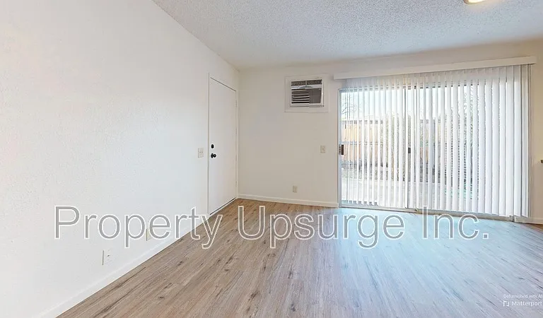 2741 Gilmore Ln #3 — Photo 4