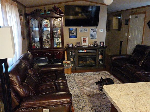 4th image of 2701 Goethals Road N #H4