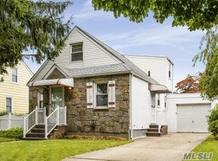 177 Jerome Ave, Mineola, NY 11501