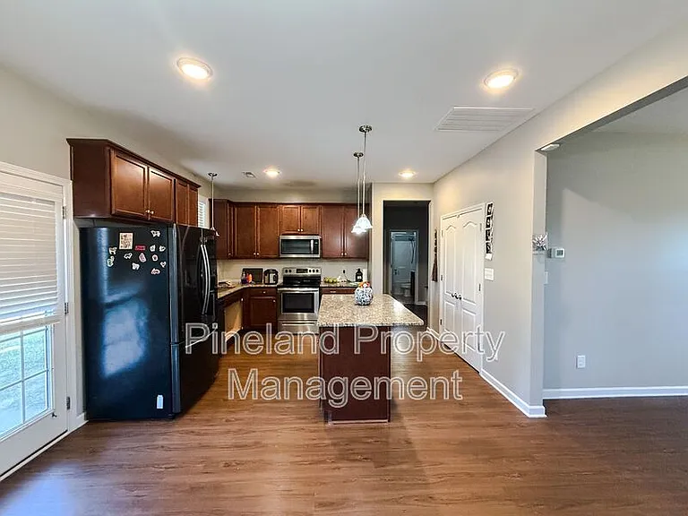 268 Chatfield Dr — Photo 6