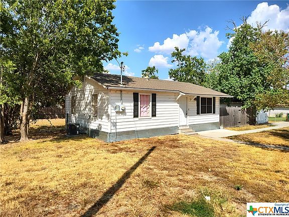 2nd image of 2304 W Gillis Ave