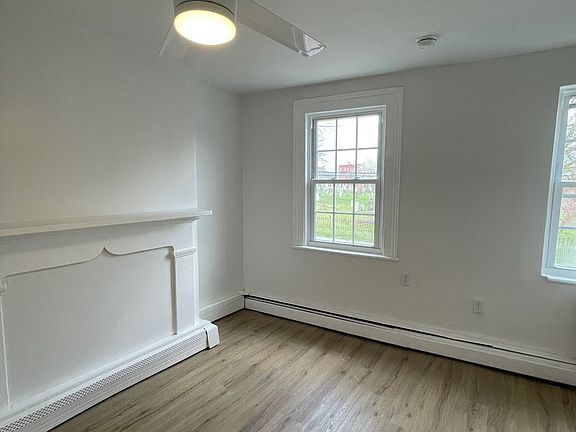 5th image of 305 Liberty St #927F020D