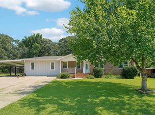 6160 King Arthur Dr, Douglasville, GA 30135