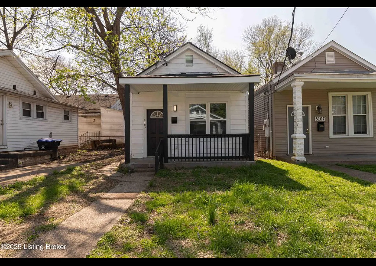 3105 Montana Ave — Photo 1
