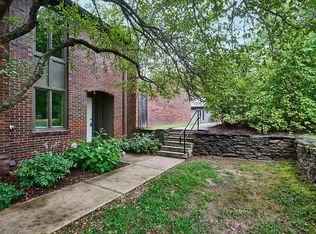 18 Webster Ct, Amherst, MA 01002