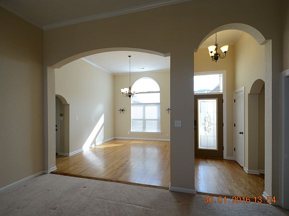 3rd image of 8505 Birdsong Ln