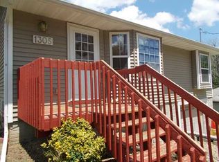 1305 Rittenhouse St, Des Moines, IA 50315