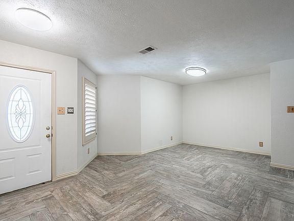 4th image of 11 Rabb Ct