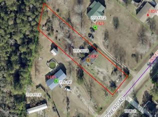 1423 Old Folkstone Rd, Sneads Ferry, NC 28460