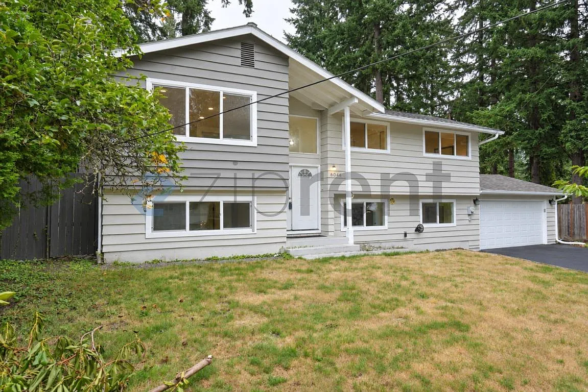 5 bed, 2040 sqft, $4,043 — Photo 1