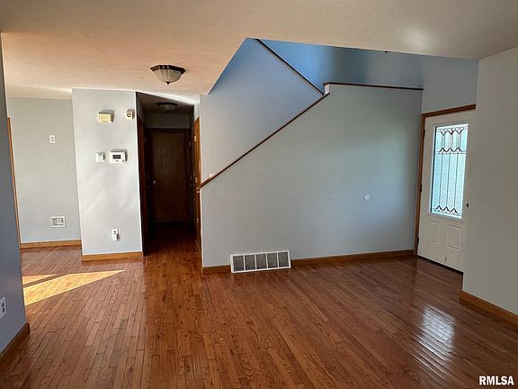 5th image of 805 Knoll Pointe Pl