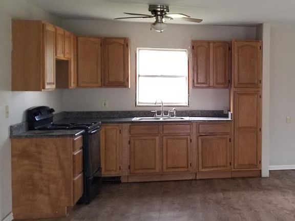 2nd image of 409 Donnie Dr