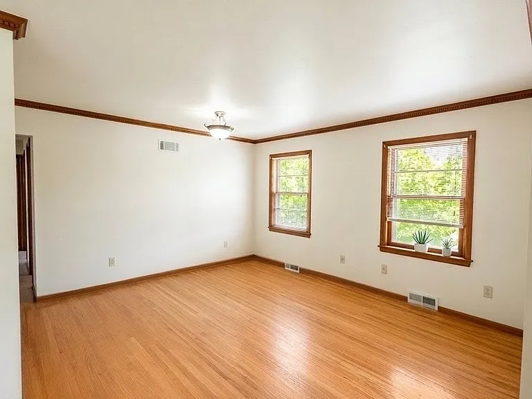 2759 S Howell Ave — Photo 2